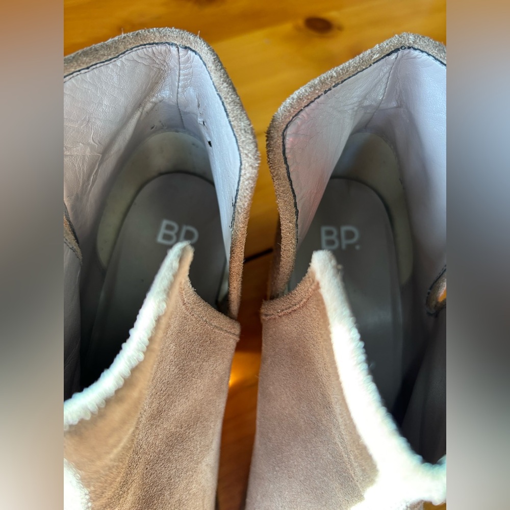 BP Suede Tan Ankle Booties 9.5 - Picture 7 of 8
